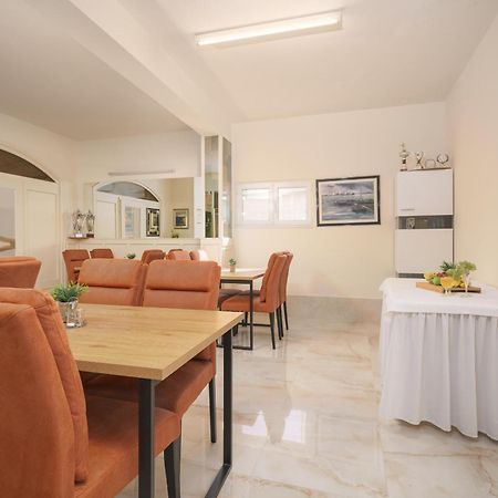 Rooms Orion Vodice Luaran gambar
